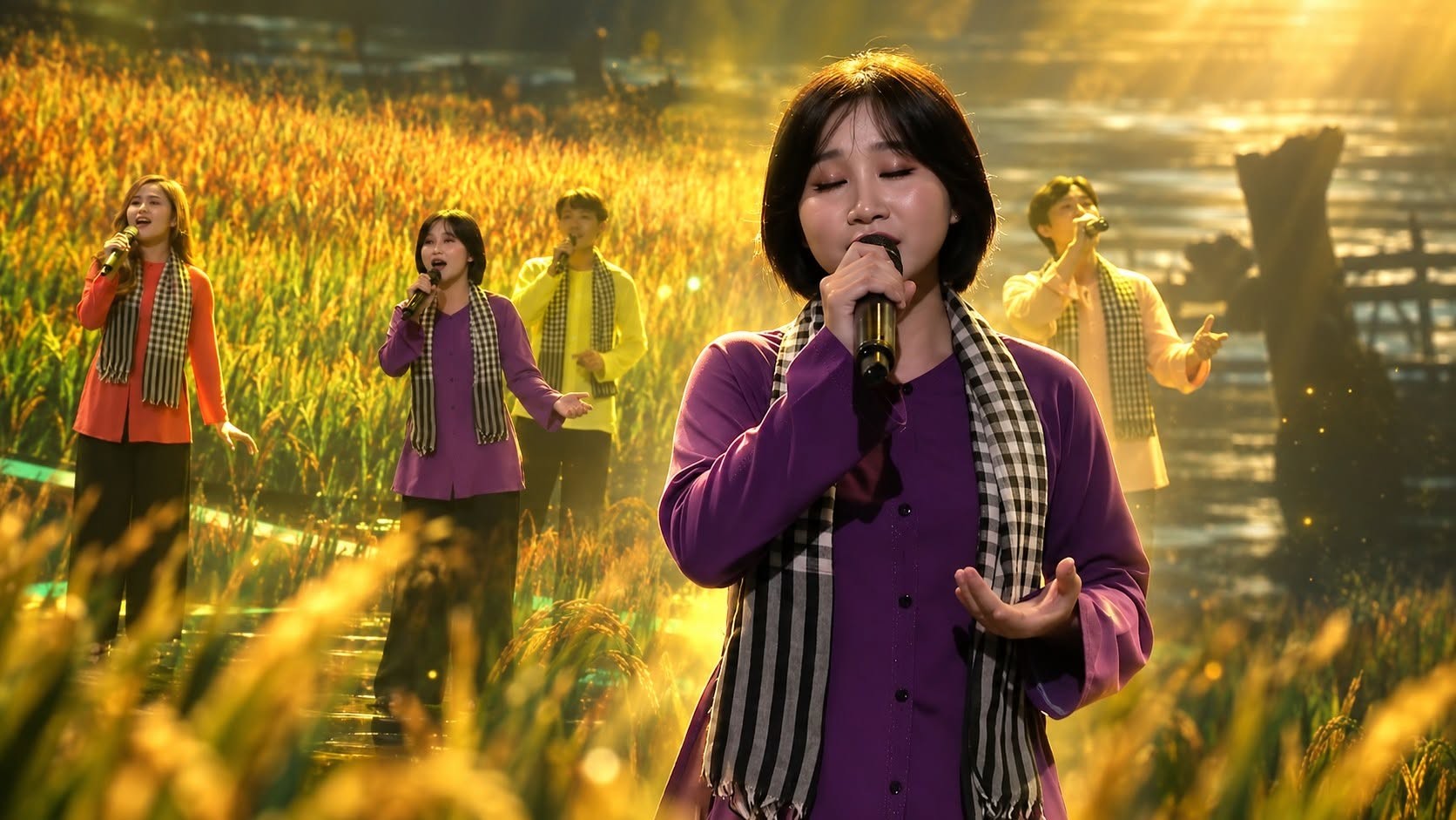 nhu-bee-2-1791022876.jpg