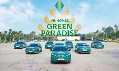 Hàng chục xe điện, xích lô phủ hoa diễu hành trên phố: Vinhomes Green Paradise mang “kỳ quan di sản” tương lai đến gần cộng đồng