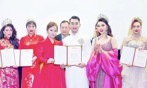 Tom Kara – Nhà thiết kế quốc tế trong vai trò giám khảo tại sân chơi đẳng cấp