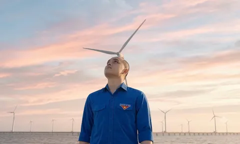 Từ “ông chủ” ngành làm đẹp đến màn thử sức với âm nhạc: Founder Trần Hạ ra mắt MV “Xin Mãi Là Con Dân Việt Nam”